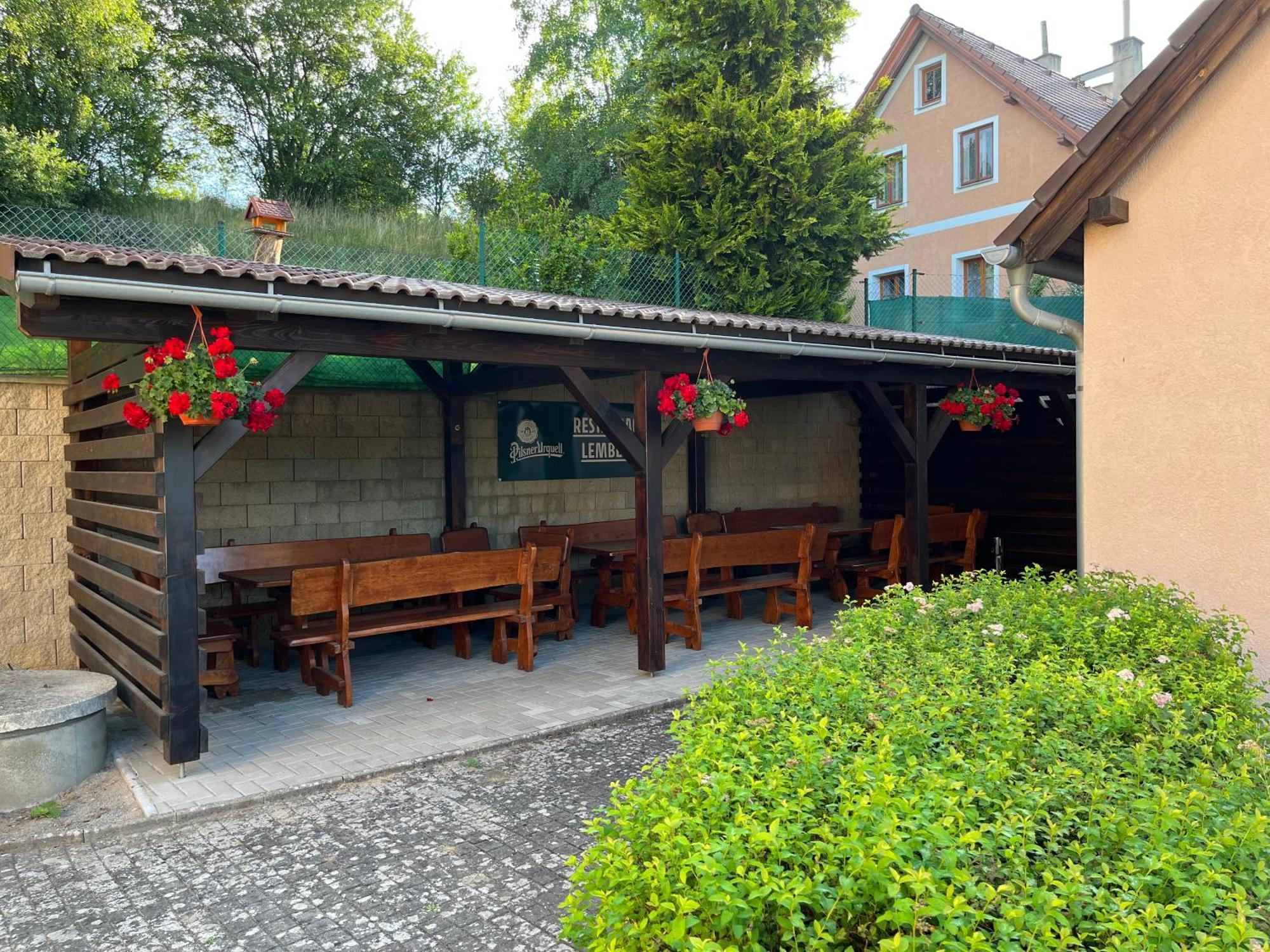 Penzion a restaurace Lemberk Jablonné v Podještědí Extérieur photo